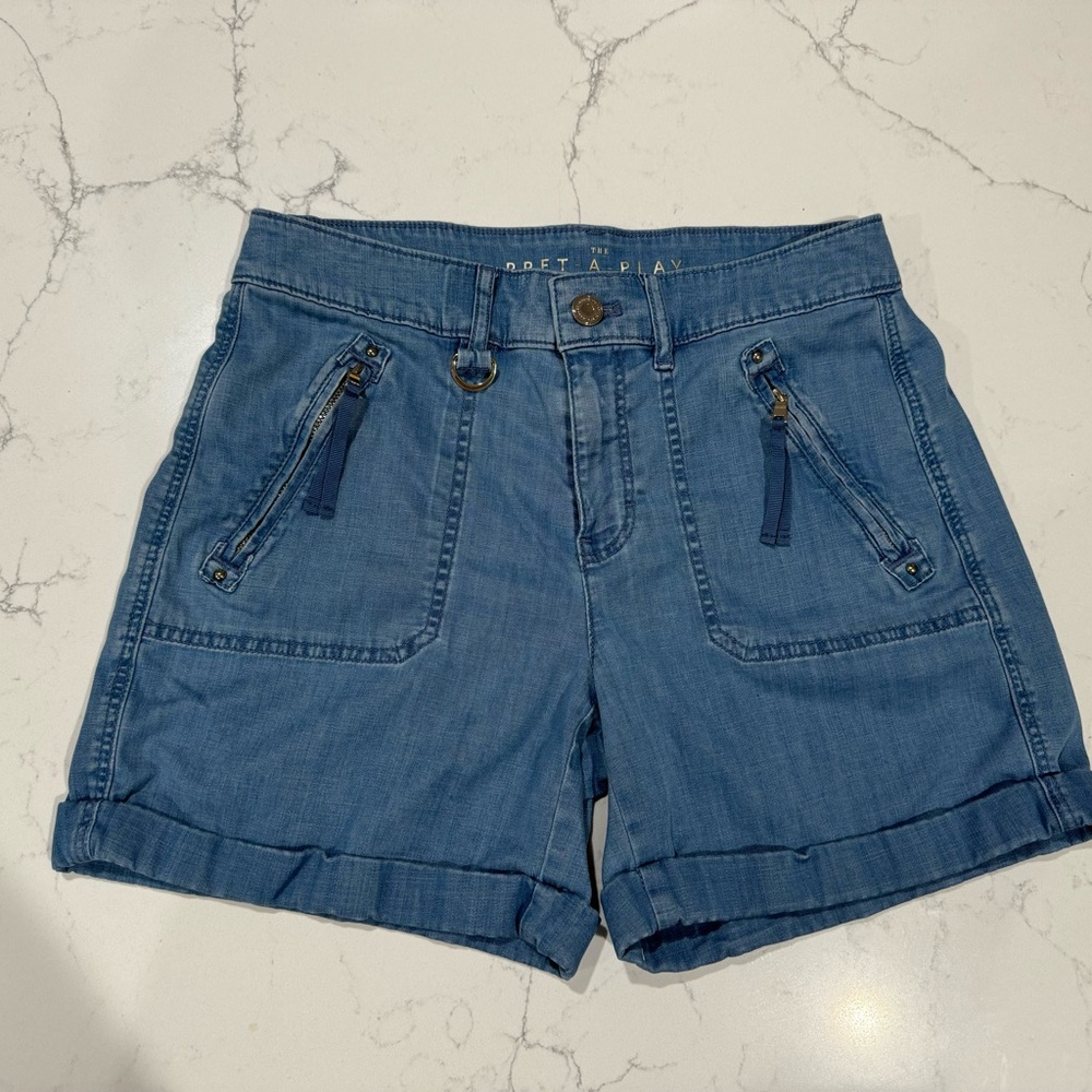 WHBM Pret-A-Play shorts